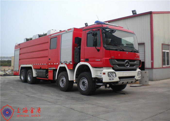 Powerful Engine Wildland Fire Trucks , Steel Frame Pedal Plate Fire Brigade Truck